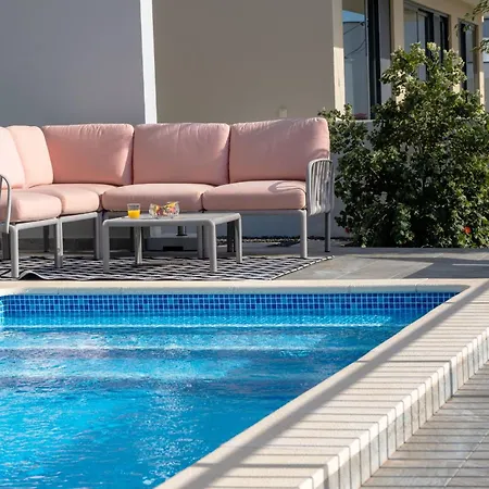 La Perla By Lovelystay