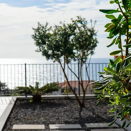 La Perla By Lovelystay Villa *