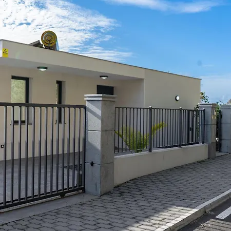 La Perla By Lovelystay * Paul do Mar (Madeira)