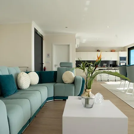 La Perla By Lovelystay * بول دو مار